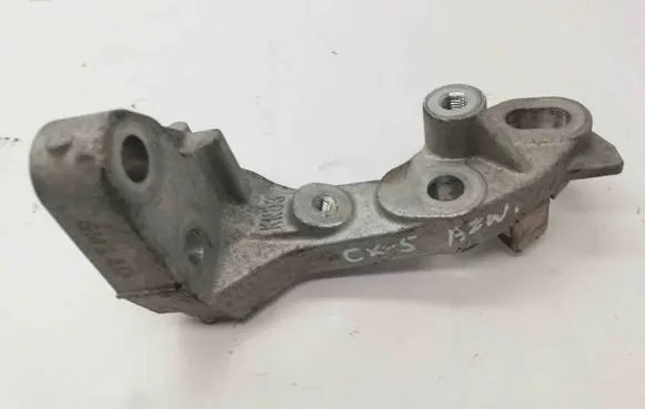 Mazda CX-5 Gearbox mounting bracket