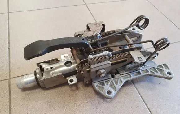 Audi A4 S4 B6 8E 8H Steering wheel axle 8E0419502C
