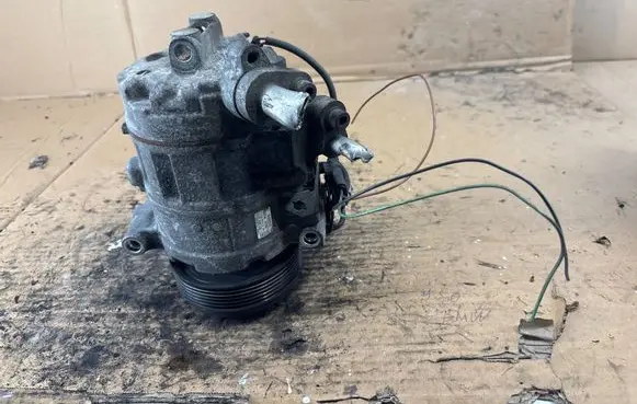 BMW X1 E84 Air conditioning (A/C) compressor (pump) 6SBU14C 09L19230 4472601852