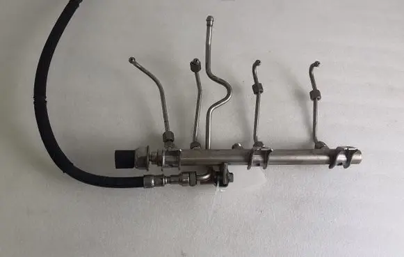 BMW 3 E92 E93 Fuel main line pipe 7537319 456108601