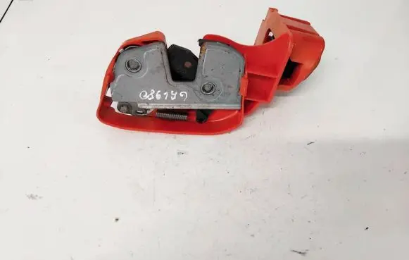 Mazda 3 I Seat back rest lock catch 