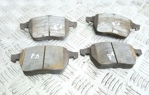 Seat Alhambra (Mk1) Brake pads (front) 