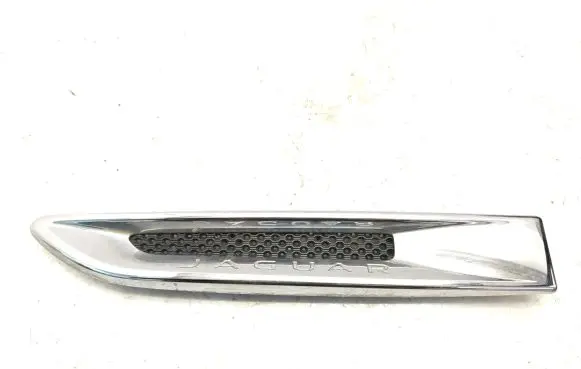 Jaguar XE Fender trim (molding) GX7M280B11AA
