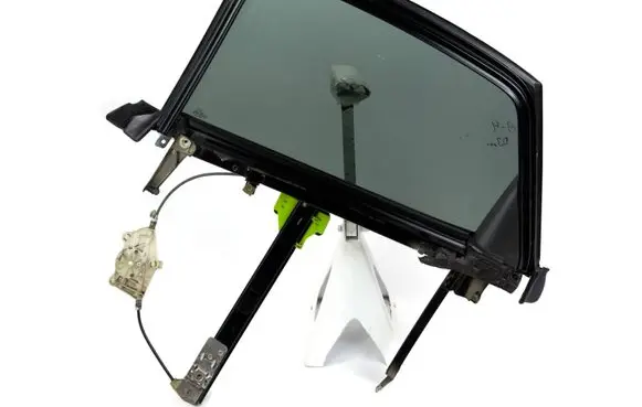 Audi A4 S4 B6 8E 8H Rear door window/glass frame 8E0867370 43R001351 DOT448AS2M2