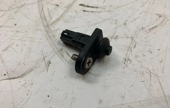 Hyundai Tucson JM Front door sensor