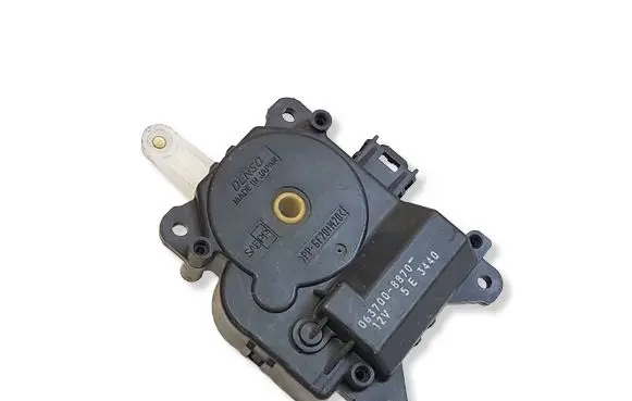 Toyota Land Cruiser (J120) Air flap motor/actuator 0637008870