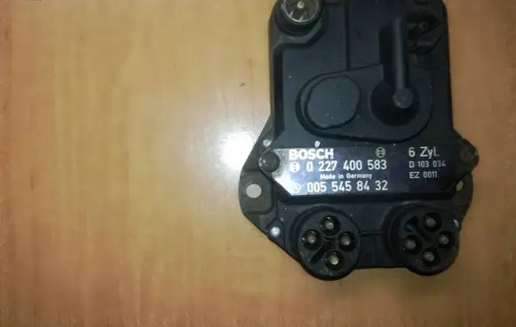 Mercedes-Benz E W124 Ignition amplifier control unit 0055458432 0227400583 0055458632