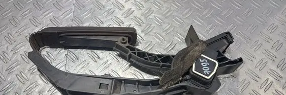 Mercedes-Benz E W211 Accelerator throttle pedal A2113000804 2352060308