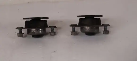Jeep Wrangler Engine mount vacuum valve acm764