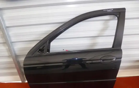 Jaguar X-Type Front door