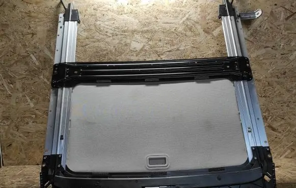Jeep Compass Sunroof set 2913398C 2911771D