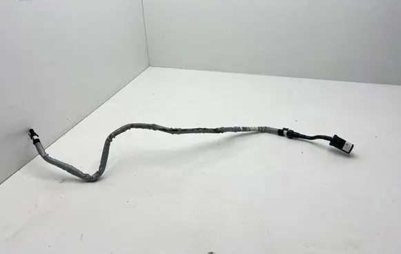 BMW 2 F44 Fuel line pipe 7464627