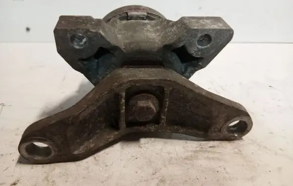 Ford Mondeo MK IV Engine mount vacuum valve 
