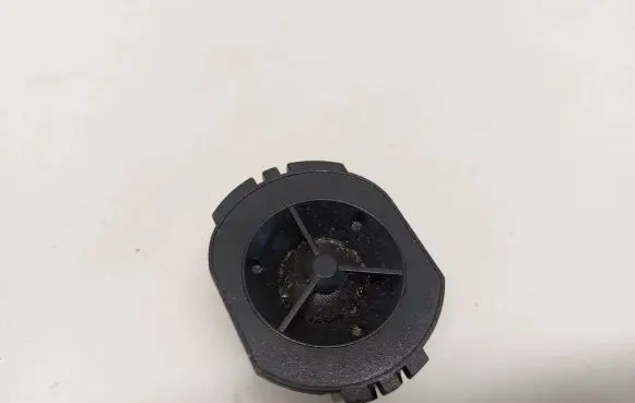 Front door high frequency speaker