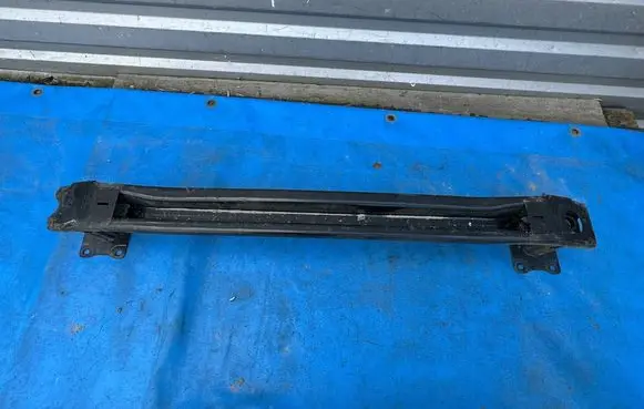 Volkswagen Golf VIII Rear bumper cross member 5H0807815