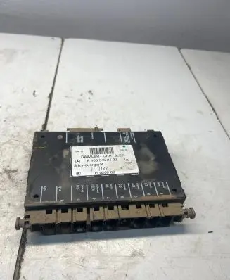 Mercedes-Benz ML W163 Seat control module A1635452132 05020900