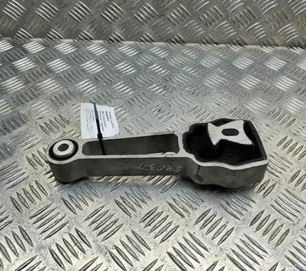 Volvo V70 Engine mount bracket 30680474 30793322