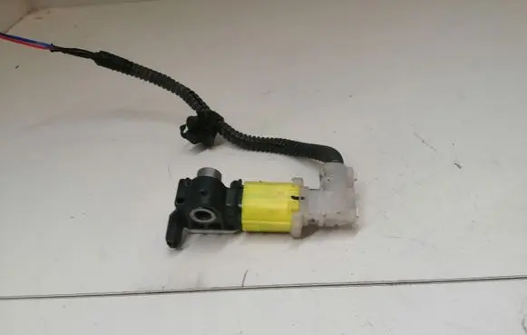 Mitsubishi ASX Airbag deployment crash/impact sensor 8651A165 2762 15519405