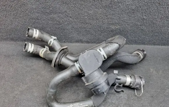 Audi A4 S4 B8 8K Engine coolant pipe/hose 8K1819376D 8K1819350AB 1J0819809