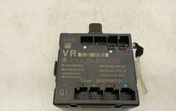Mercedes-Benz C W204 Door control unit/module A2048702026 A2048200226 A2044421732