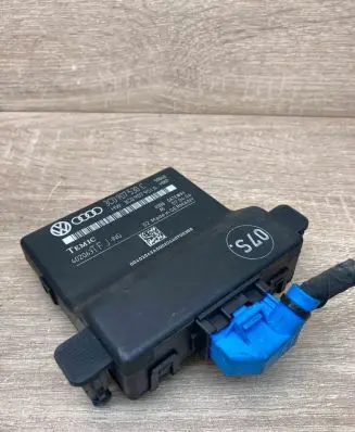 Volkswagen PASSAT B6 Gateway control module 3C0907530C 3C0907951A WithPlug