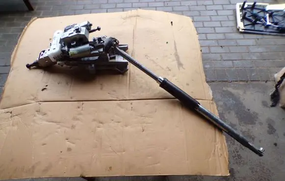 Land Rover Discovery 5 Steering wheel axle