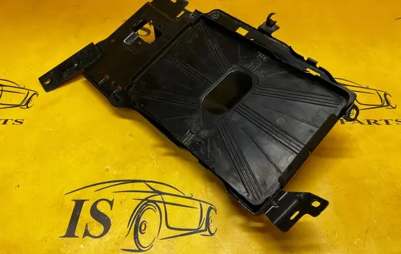 Battery tray