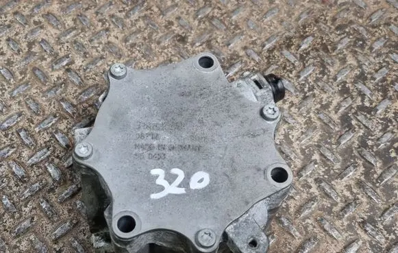 Volvo XC40 Vacuum pump 31480558