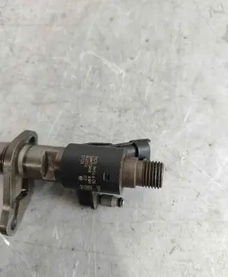 Fuel injector