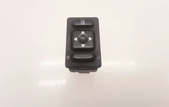 Nissan Serena Wing mirror switch