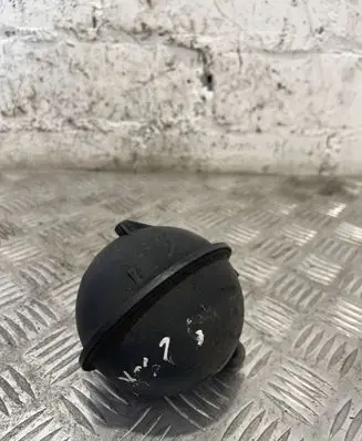 Volkswagen Touran I Vacuum air tank 054129808