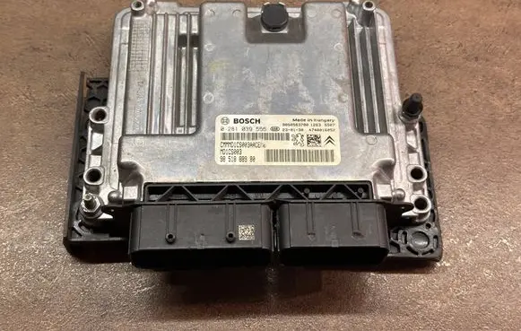 Citroen C4 III e-C4 Engine control unit/module 9851888980 0281039555