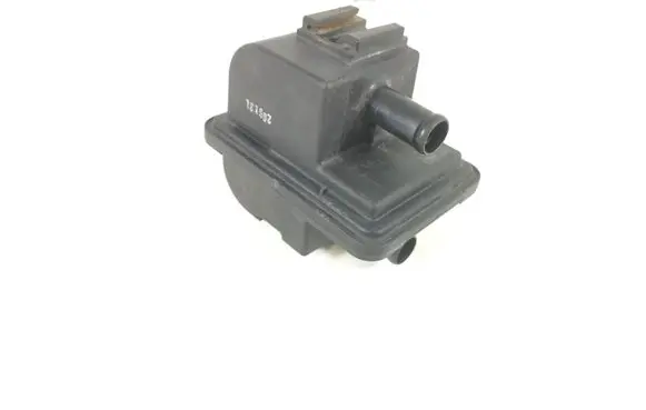 Vacuum air tank
