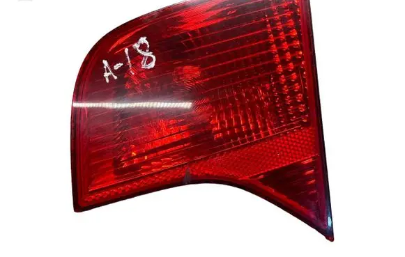 Audi A4 S4 B7 8E 8H Tailgate rear/tail lights 8E5945094A 965160