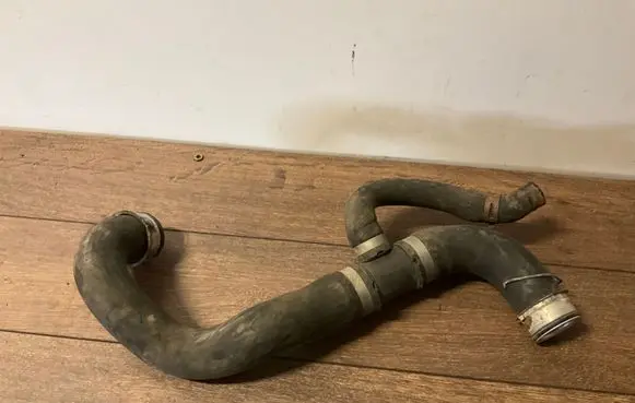 Mercedes-Benz E W211 Engine coolant pipe/hose A2115014682 2115014682