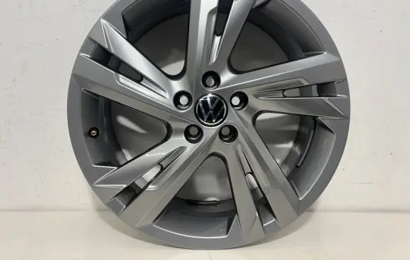 Volkswagen Taigo R17 alloy rim 2G7601025E