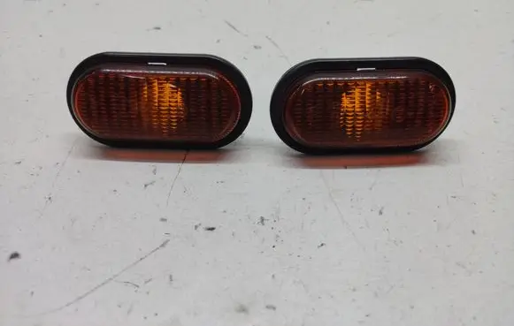 Renault Trafic II (X83) Front fender indicator light 7700847333