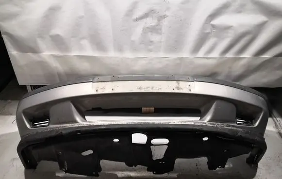 Volvo S40, V40 Front bumper 800920 30821993 30863598