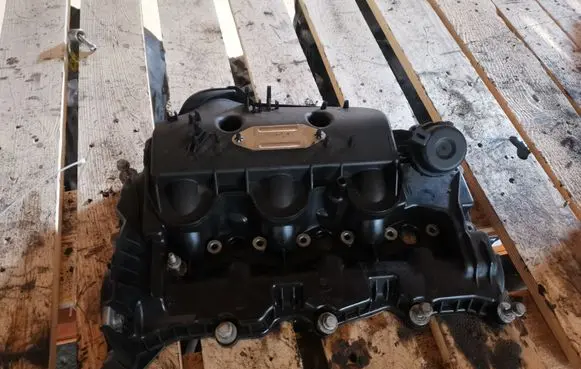 Rocker cam cover