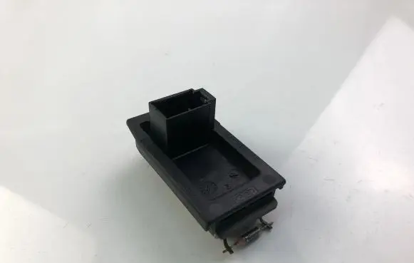 Ford Fiesta Heater blower motor/fan resistor XS6H18B647AA