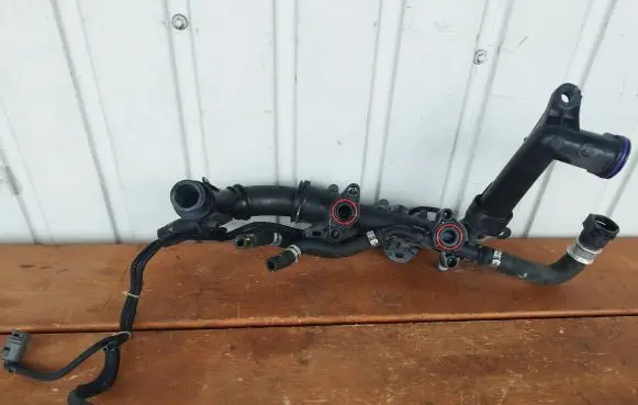 Peugeot 308 Engine coolant pipe/hose 9820174380