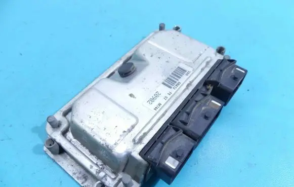 Citroen Xsara Picasso Engine control unit/module ECU 0261206633 IMPRK1316842
