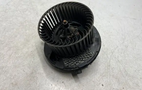 Volkswagen PASSAT B6 Heater fan/blower 3C1820015E