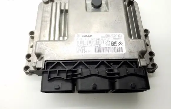 Citroen C3 Engine control unit/module 9674254080 0281015849