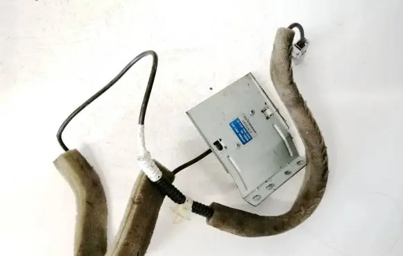 Honda CR-V Antenna control unit 39835SWAJ012M1 39835-SWA-J012-M1