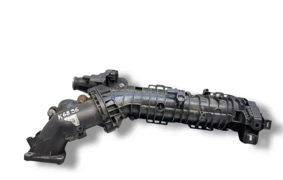 BMW 5 F10 F11 Intake manifold 780799106 8506406
