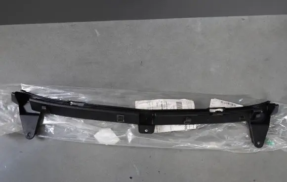 Opel Corsa D Rear bumper mounting bracket 13179908