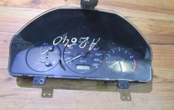 Mazda 323 Speedometer (instrument cluster)