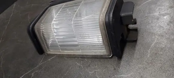 Nissan Qashqai Front indicator light 212-23598