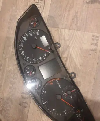Audi A4 S4 B5 8D Speedometer (instrument cluster) 4B0919880G 110008890001
